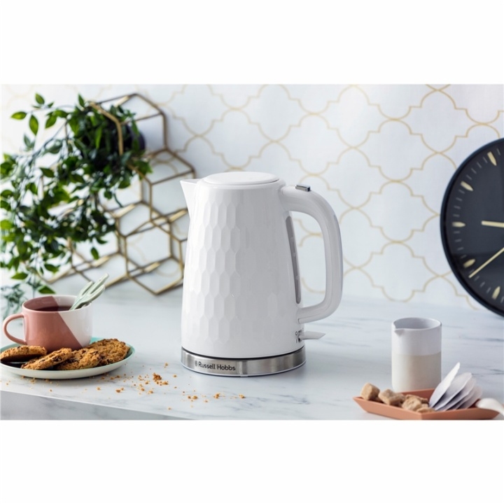 Russell Hobbs Vattenkokare 2605070 Honeycomb in de groep HUISHOUDEN & TUIN / Huishoudelijke apparaten / Water & Sap / Waterkokers bij TP E-commerce Nordic AB (38-46128)