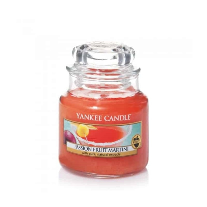 Yankee Candle Classic Small Jar Passion Fruit Martini 104g in de groep BEAUTY & HEALTH / Geuren & Parfum / Overige geuren / Geurkaarsen bij TP E-commerce Nordic AB (38-67692)