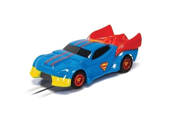 Micro Scalextric - Justice League Superman Car in de groep SPEELGOED, KINDER- & BABYPRODUCTEN / Op afstand bestuurbaar / Autobanen / Auto\'s bij TP E-commerce Nordic AB (38-95508)