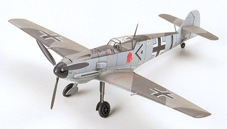 Tamiya 1/72 MESSERSCHMITT BF109 E3 in de groep SPORT, VRIJE TIJD & HOBBY / Hobby / Kunststof modellen / Vliegtuigen/helikopters bij TP E-commerce Nordic AB (A06202)