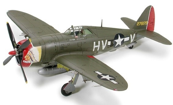 Tamiya 1/72 THUNDERBOLT P-47D in de groep SPORT, VRIJE TIJD & HOBBY / Hobby / Kunststof modellen / Vliegtuigen/helikopters bij TP E-commerce Nordic AB (A06208)