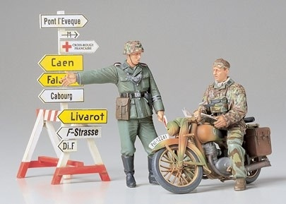 Tamiya 1/35 TYSK MOTORCYKEL ORDONNANS in de groep SPORT, VRIJE TIJD & HOBBY / Hobby / Kunststof modellen / Militaire voertuigen (land) bij TP E-commerce Nordic AB (A06333)