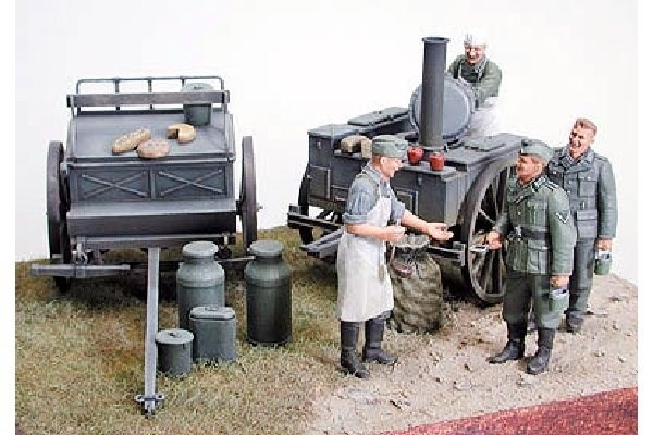 Tamiya 1/35 German Field Kitchen Scenery in de groep SPORT, VRIJE TIJD & HOBBY / Hobby / Kunststof modellen / Militaire voertuigen (land) bij TP E-commerce Nordic AB (A06680)