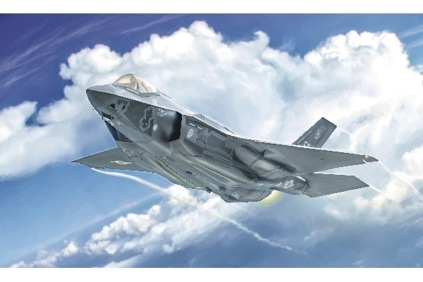 Italeri 1:72 F-35A F-35 A LIGHTNING II CTOL vers. 5 decals in de groep SPORT, VRIJE TIJD & HOBBY / Hobby / Kunststof modellen / Vliegtuigen/helikopters bij TP E-commerce Nordic AB (A07185)