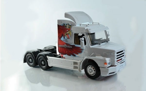 Italeri 1:24 SCANIA T143H 6x2 in de groep SPORT, VRIJE TIJD & HOBBY / Hobby / Kunststof modellen / Auto\'s bij TP E-commerce Nordic AB (A07209)