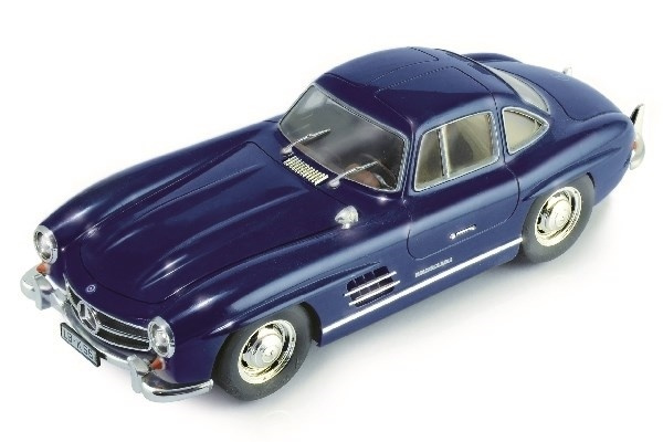 Italeri 1:24 Mercedes 300 SL Gull Wing in de groep SPORT, VRIJE TIJD & HOBBY / Hobby / Kunststof modellen / Auto\'s bij TP E-commerce Nordic AB (A07254)