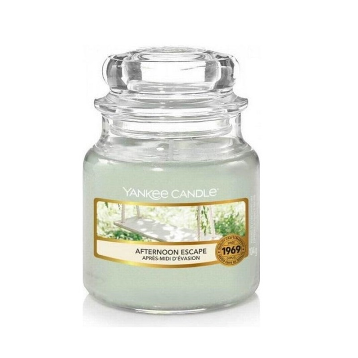 Yankee Candle Classic Medium Jar Afternoon Escape 411g in de groep BEAUTY & HEALTH / Geuren & Parfum / Overige geuren / Geurkaarsen bij TP E-commerce Nordic AB (A13274)