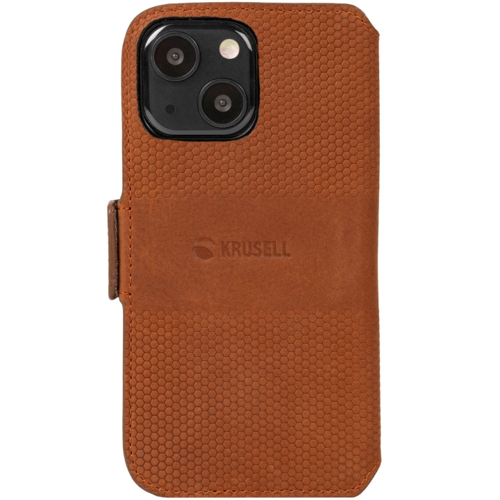 Krusell Leren Telefoonhoesje iPhone 13 Mini Cognac in de groep SMARTPHONE & TABLETS / Mobielbescherming / Apple / iPhone 13 Mini / Wallet Case bij TP E-commerce Nordic AB (C08753)