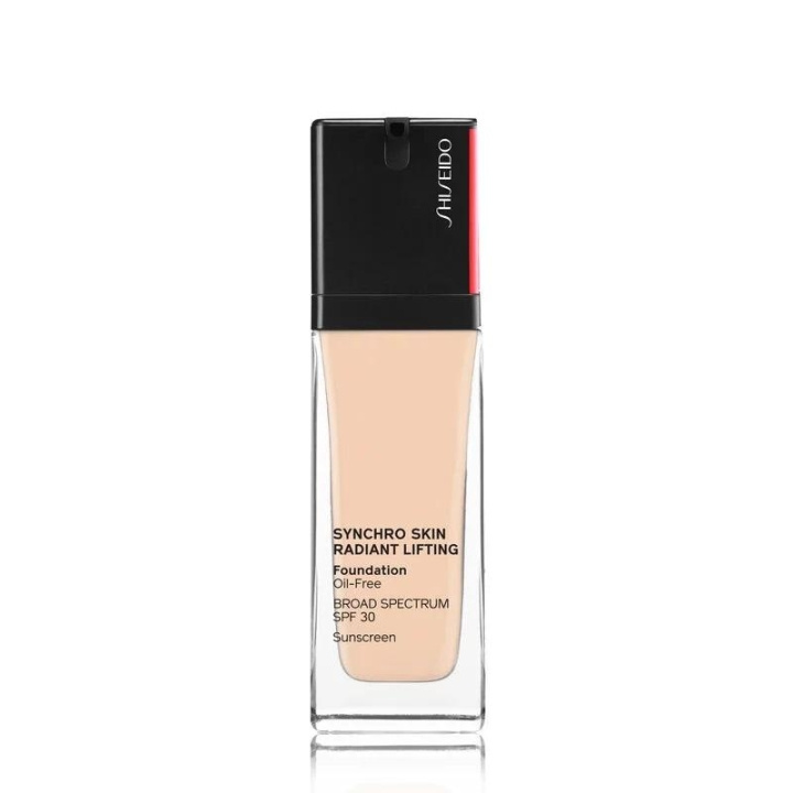 Shiseido Synchro Skin Radiant Lifting Foundation 130 30ml in de groep BEAUTY & HEALTH / Makeup / Make-up gezicht / Foundation bij TP E-commerce Nordic AB (C13863)