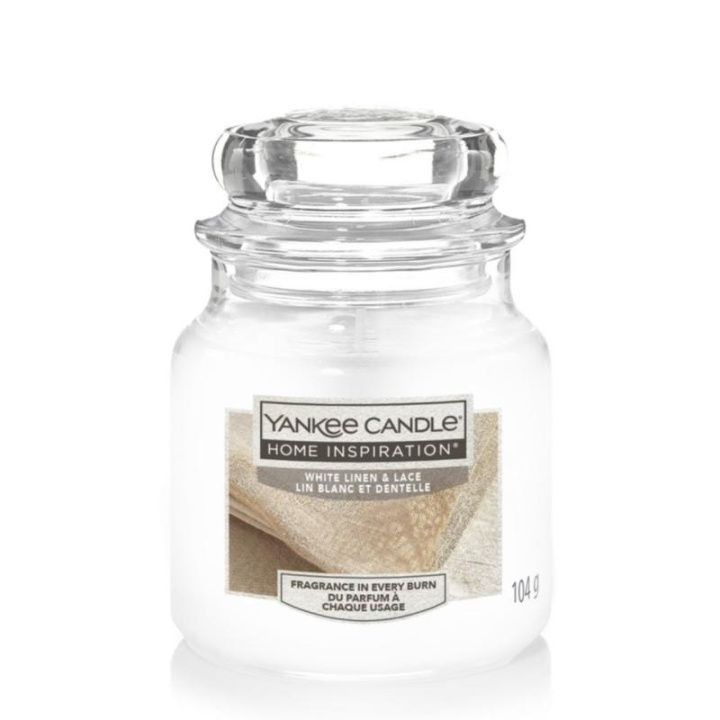 Yankee Candle Home Inspiration Small White Linen & Lace 104g in de groep BEAUTY & HEALTH / Geuren & Parfum / Overige geuren / Geurkaarsen bij TP E-commerce Nordic AB (C23054)