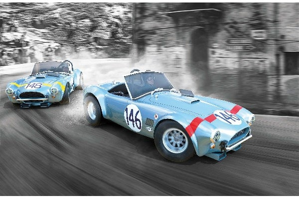 SCALEXTRIC Shelby Cobra 289, 1964 Targa Florio Twin Pack in de groep SPEELGOED, KINDER- & BABYPRODUCTEN / Op afstand bestuurbaar / Autobanen / Auto\'s bij TP E-commerce Nordic AB (C29660)