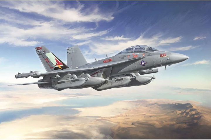 ITALERI 1:48 E/A-18G Growler in de groep SPORT, VRIJE TIJD & HOBBY / Hobby / Kunststof modellen / Vliegtuigen/helikopters bij TP E-commerce Nordic AB (C29830)