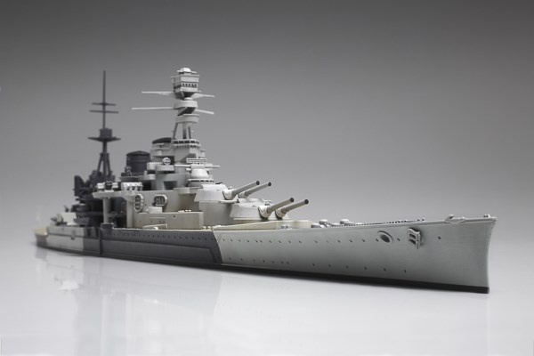TAMIYA 1/700 Battle Cruiser Repulse in de groep SPORT, VRIJE TIJD & HOBBY / Hobby / Kunststof modellen / Schepen bij TP E-commerce Nordic AB (C31708)