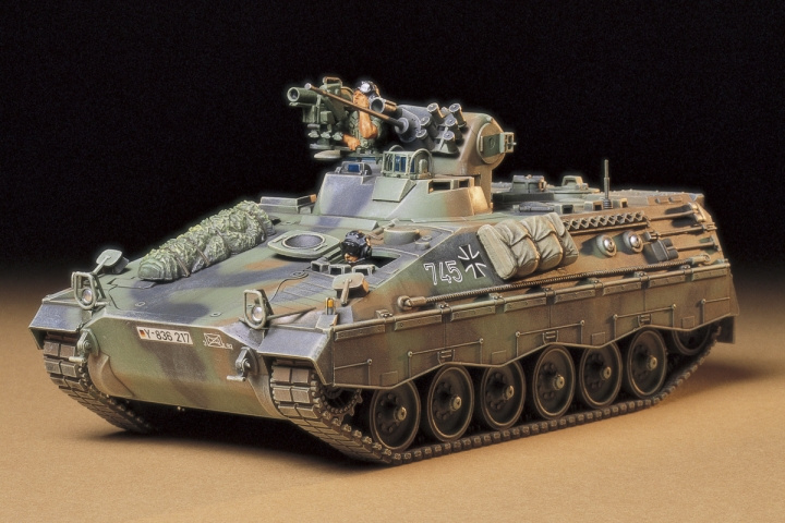 TAMIYA 1/35 German Infantry Combat Vehicle Marder 1A2 wit in de groep SPORT, VRIJE TIJD & HOBBY / Hobby / Kunststof modellen / Militaire voertuigen (land) bij TP E-commerce Nordic AB (C31779)