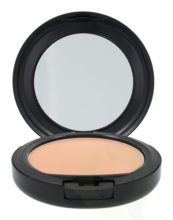 MAC Studio Fix Powder Plus Foundation 15 gr NW33 in de groep BEAUTY & HEALTH / Makeup / Make-up gezicht / Foundation bij TP E-commerce Nordic AB (C41664)