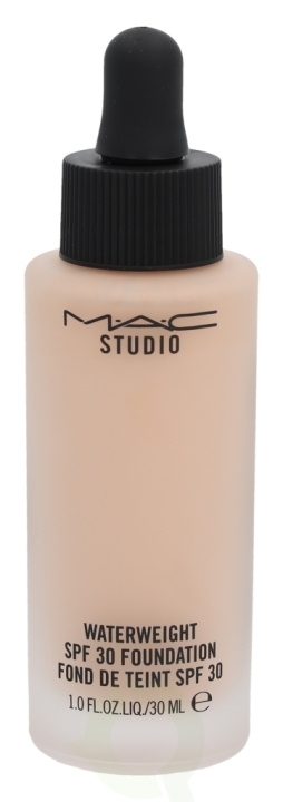 MAC Studio Waterweight Foundation SPF30 30 ml NW15 in de groep BEAUTY & HEALTH / Makeup / Make-up gezicht / Foundation bij TP E-commerce Nordic AB (C41702)