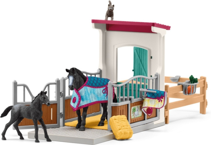 Schleich Horse Club 42611 Box with Mare and Foal in de groep SPEELGOED, KINDER- & BABYPRODUCTEN / Speelgoed / Figuren, Miniaturen & accessoires bij TP E-commerce Nordic AB (C47867)