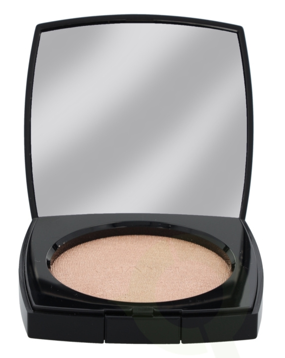 Chanel Poudre Lumiere Highlighting Powder 8.5 gr #10 Ivory Gold in de groep BEAUTY & HEALTH / Makeup / Make-up gezicht / Poeder bij TP E-commerce Nordic AB (C49724)