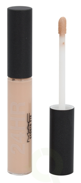 MAC Studio Fix 24-Hour Smooth Wear Concealer 7 ml NW22 in de groep BEAUTY & HEALTH / Makeup / Make-up gezicht / Concealer bij TP E-commerce Nordic AB (C53783)