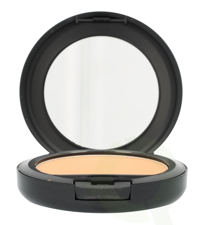 MAC Studio Fix Powder Plus Foundation 15 g NC42 in de groep BEAUTY & HEALTH / Makeup / Make-up gezicht / Foundation bij TP E-commerce Nordic AB (C53913)