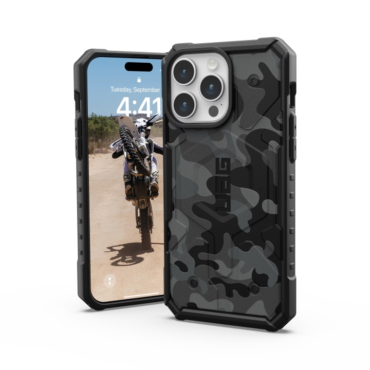 Urban Armor Gear iPhone 15 Pro Max Pathfinder SE - Midnight Camo in de groep SMARTPHONE & TABLETS / Mobielbescherming / Apple / iPhone 15 bij TP E-commerce Nordic AB (C59758)