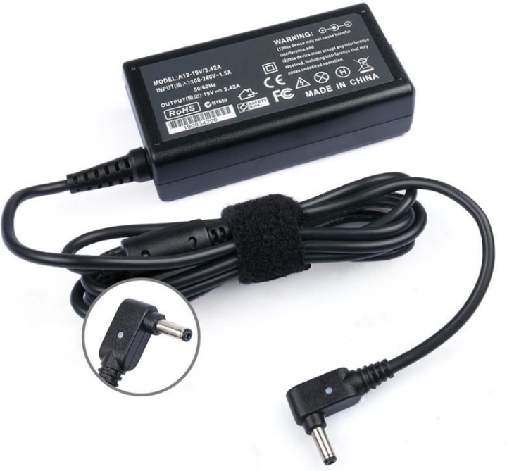 ASUS AC adapter 65 W 19V AC voeding (0A001-00045900) in de groep COMPUTERS & RANDAPPARATUUR / Laptops & accessoires / Computeroplader / Laptop oplader / Tot 14 inch bij TP E-commerce Nordic AB (C68247)