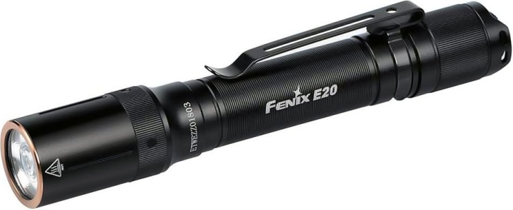 Fenix E20 V2.0 zaklamp in de groep SPORT, VRIJE TIJD & HOBBY / Zaklampen & Hoofdlampen / Zaklampen bij TP E-commerce Nordic AB (C69929)