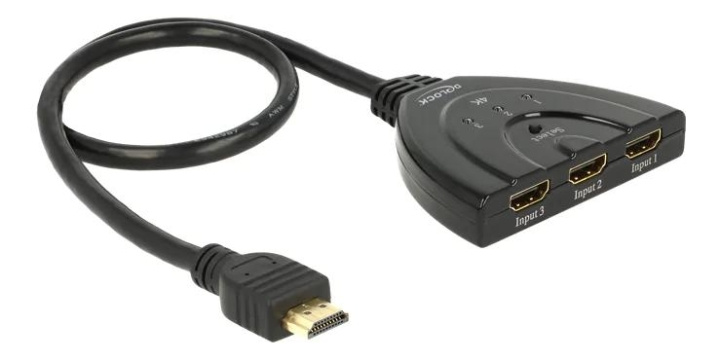 DeLOCK HDMI UHD Switch 3xHDMI>1xHDMI out 4K integrated cable 50 cm in de groep HOME ELECTRONICS / Kabels & Adapters / HDMI / Adapters bij TP E-commerce Nordic AB (C70494)