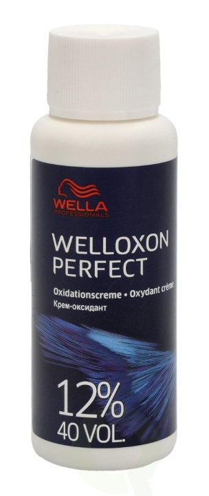 Wella Welloxon Perfect Creme Developer 60 ml 40v 12% - Creme Developer in de groep BEAUTY & HEALTH / Haar & Styling / Haarverzorging / Haarverf / Haarverf & Kleurbommen bij TP E-commerce Nordic AB (C73941)