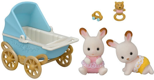 Sylvanian Families Chocolade konijntje tweeling set (Kinderwagens) in de groep SPEELGOED, KINDER- & BABYPRODUCTEN / Speelgoed / Docks & Accessoires bij TP E-commerce Nordic AB (C75225)