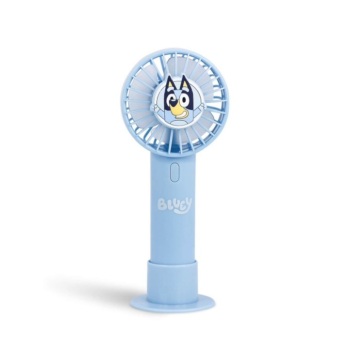 BLUEY Handhållen Minifläkt med 3D-seriefigur in de groep HUISHOUDEN & TUIN / Ventilatoren & Klimaatproducten / Luchtverhitters bij TP E-commerce Nordic AB (C79343)