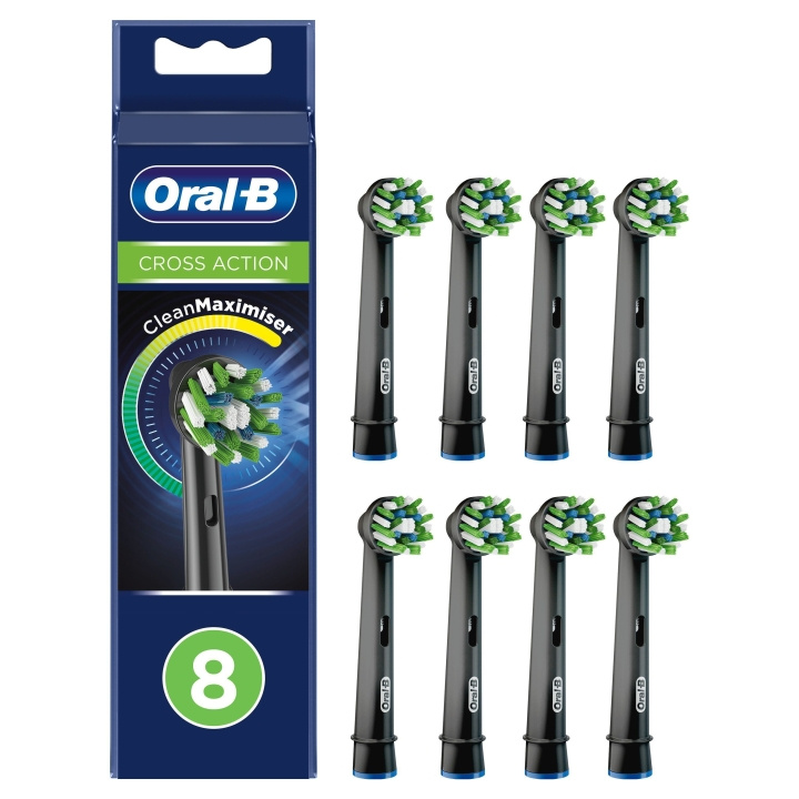 Oral B CrossAction zwarte opzetborstels 8 st in de groep BEAUTY & HEALTH / Mondverzorging / Elektrische tandenborstelaccessoires bij TP E-commerce Nordic AB (C82525)