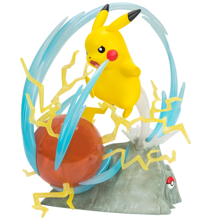 Pokémon Luxe Collector standbeeld Pikachu 33 cm (Pkw2370) in de groep SPEELGOED, KINDER- & BABYPRODUCTEN / Speelgoed / Figuren, Miniaturen & accessoires bij TP E-commerce Nordic AB (C85356)