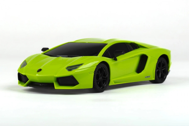 TEC-TOY Lamborghini Aventador LP 700-4 R/C 1:24 - Groen (471330) in de groep SPEELGOED, KINDER- & BABYPRODUCTEN / Op afstand bestuurbaar / Afstand bestuurbare auto\'s bij TP E-commerce Nordic AB (C86313)