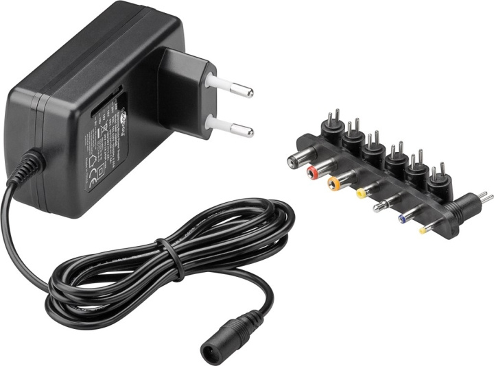 Goobay Universalnätdel (9 V - 24 V max. 24 W / 1,5 A) inkl. 7x DC-adaptrar in de groep HUISHOUDEN & TUIN / Elektriciteit & Verlichting / Stroomadapters bij TP E-commerce Nordic AB (C86856)