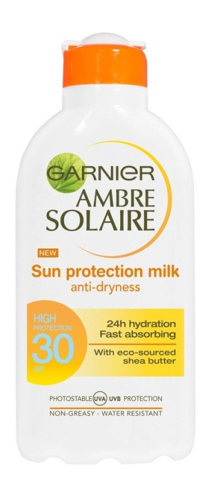 Garnier Ambre Solaire - Zonnebeschermingsmelk 200 ml - SPF 30 in de groep BEAUTY & HEALTH / Huidsverzorging / Zonnebank / Zonnebescherming bij TP E-commerce Nordic AB (C89075)