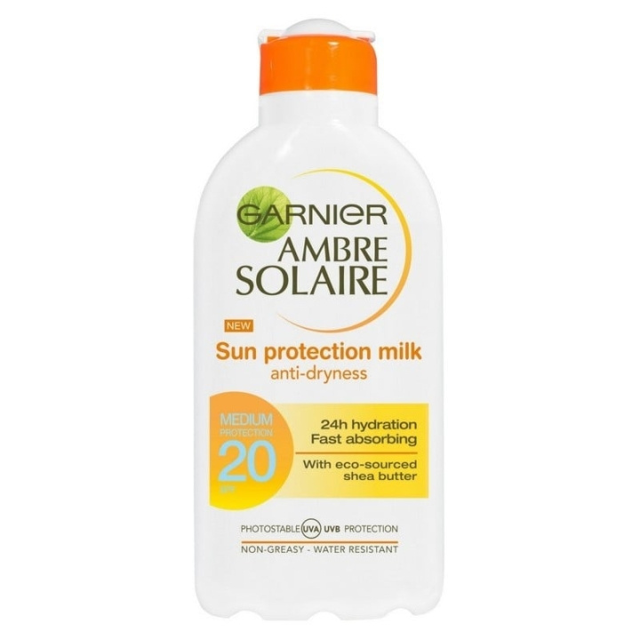 Garnier Ambre Solaire - Zonnebeschermingsmelk 200ml - SPF 20 in de groep BEAUTY & HEALTH / Huidsverzorging / Zonnebank / Zonnebescherming bij TP E-commerce Nordic AB (C89076)