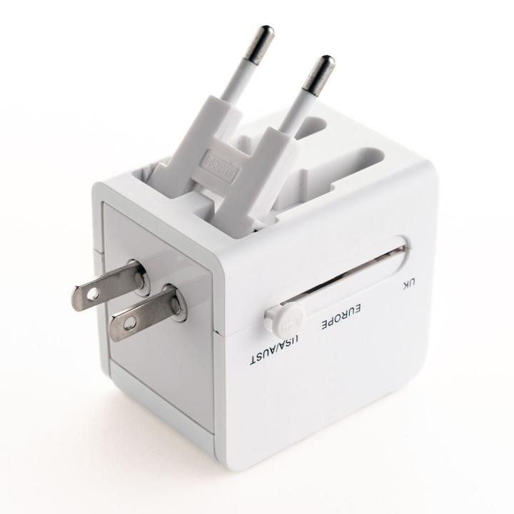 Kikkerland Travel Adapter in de groep HUISHOUDEN & TUIN / Elektriciteit & Verlichting / Reisadapters bij TP E-commerce Nordic AB (C93224)