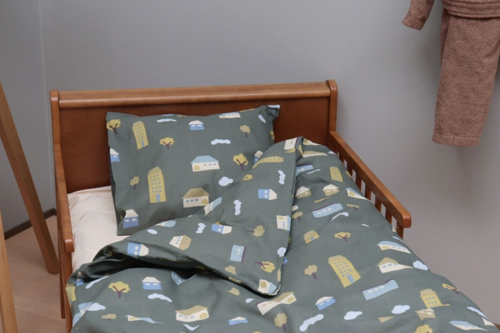 By Mats Beddengoed Baby maat 70 x 100 cm - Green Village (MAT138) in de groep SPEELGOED, KINDER- & BABYPRODUCTEN / Kindertextiel / Beddengoed / Bedsets voor kinderwagens bij TP E-commerce Nordic AB (C97360)