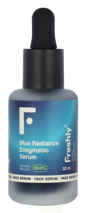 Freshly Cosmetics Blue Radiance Enzymatic Serum 30 ml in de groep BEAUTY & HEALTH / Huidsverzorging / Gezicht / Huidserum bij TP E-commerce Nordic AB (C99675)