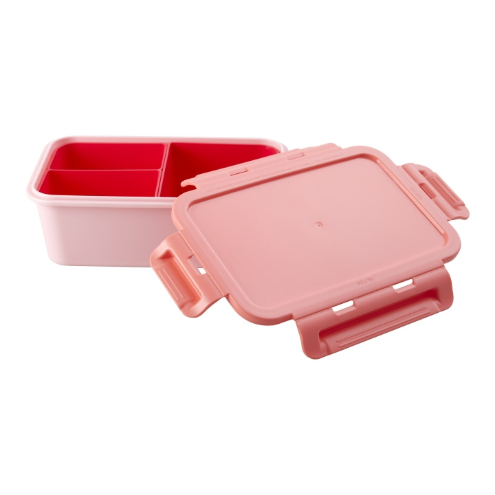 RICE Lunchbox met 3 Insteekvakken - Koraal en Rood in de groep SPEELGOED, KINDER- & BABYPRODUCTEN / Eten & Drinken / Kinderservies bij TP E-commerce Nordic AB (D06723)