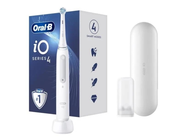 Braun Oral-B iO SERIES 4 electric toothbrush and case Vit in de groep BEAUTY & HEALTH / Mondverzorging / Elektrische tandenborstels bij TP E-commerce Nordic AB (D10562)