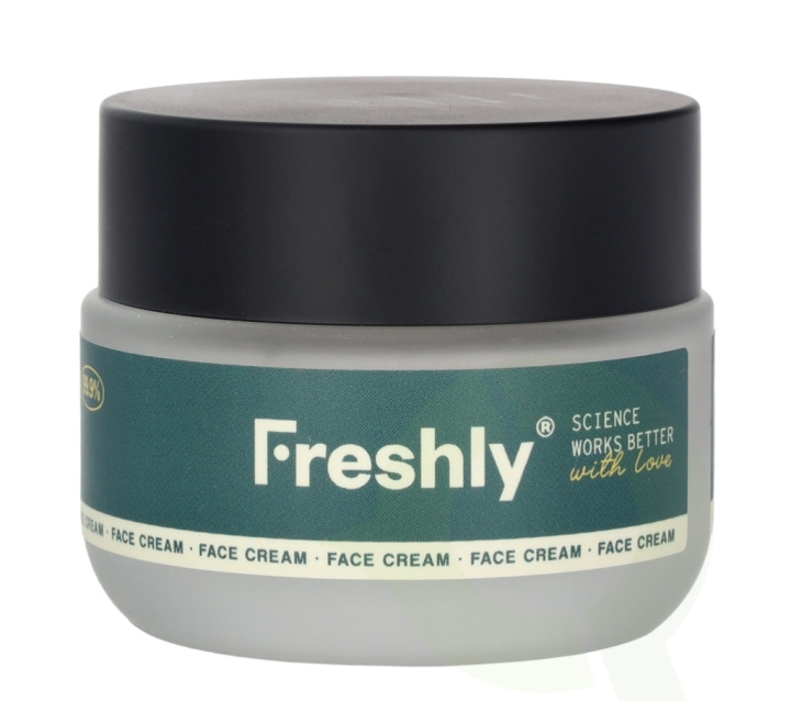 Freshly Cosmetics Omega Rich Well-Ageing Cream 50 ml in de groep BEAUTY & HEALTH / Huidsverzorging / Gezicht / Dagcrème bij TP E-commerce Nordic AB (D13032)